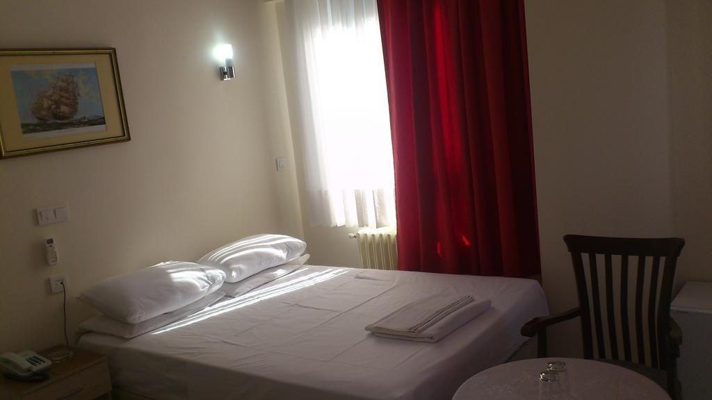Nice Hotel Istanbul Room photo