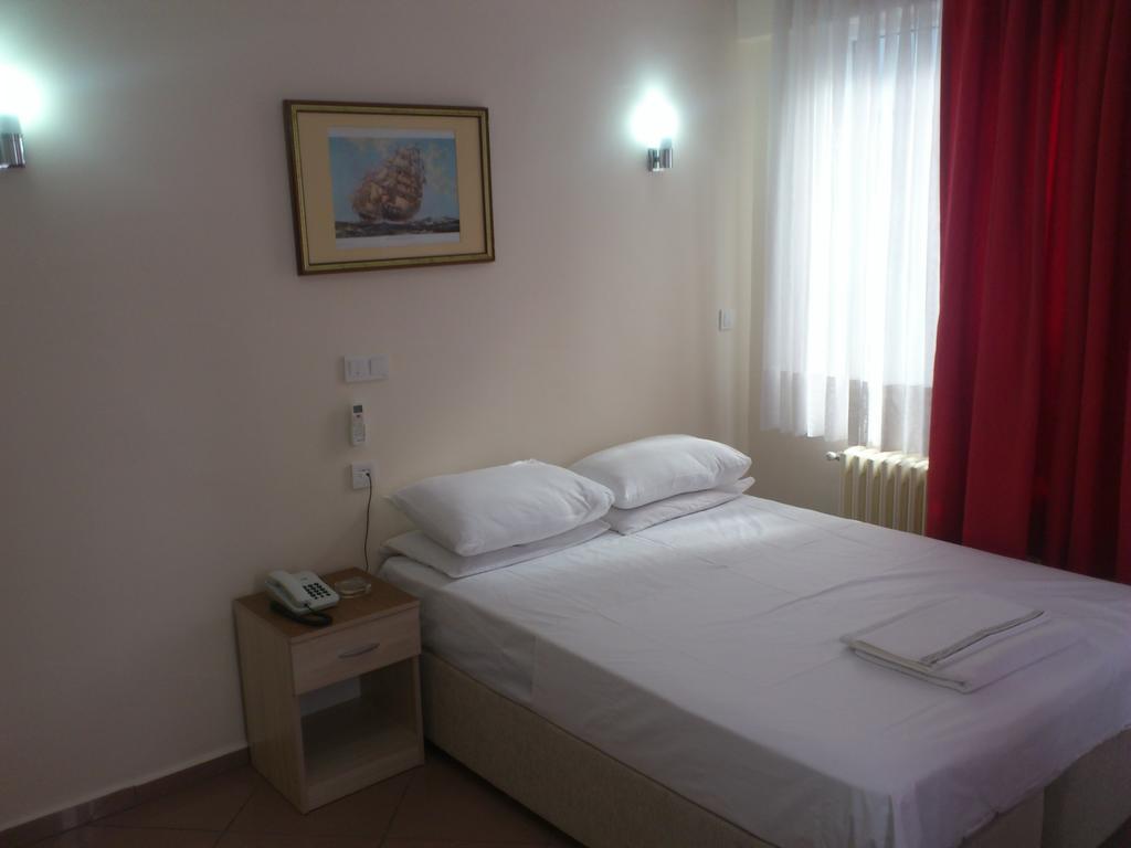 Nice Hotel Istanbul Room photo