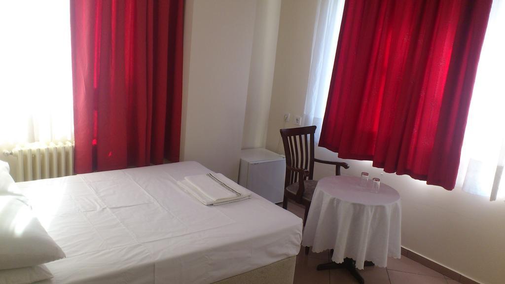 Nice Hotel Istanbul Room photo