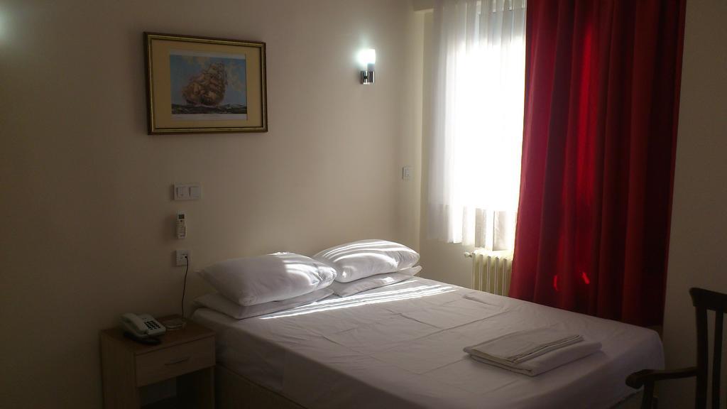 Nice Hotel Istanbul Room photo
